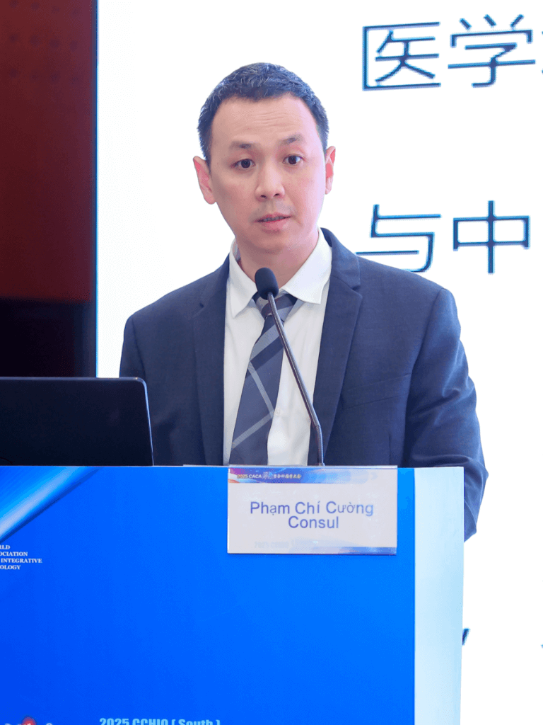 Phạm Chí Cường Consul
